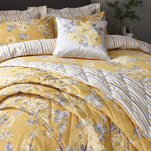 Dunelm Ashbourne Ochre Bedspread 3 Dunelm Ashbourne Ochre Bedspread - Image 3
