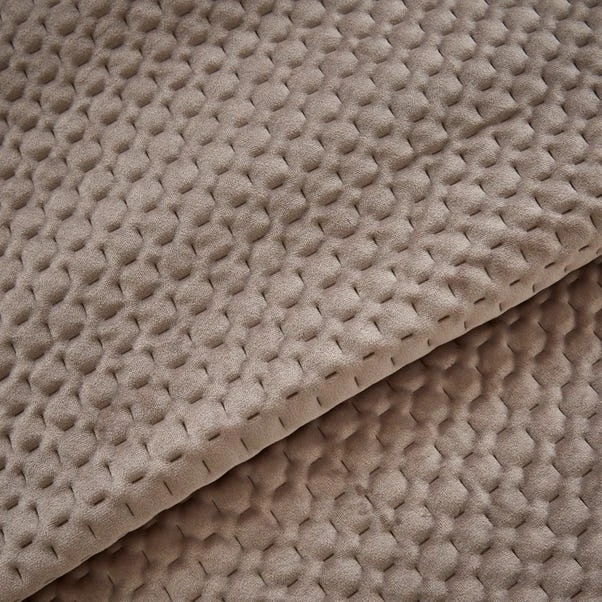 Dunelm Pinsonic Natural Bedspread 3 Dunelm Pinsonic Natural Bedspread - Image 3