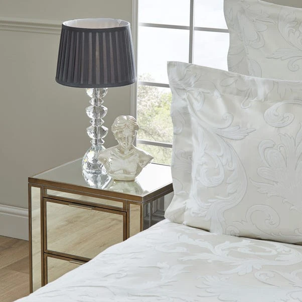 Dorma Acanthus Jacquard Duvet Cover 4 Dorma Acanthus Jacquard Duvet Cover - Image 4