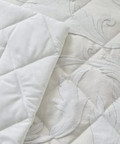Dorma Acanthus Jacquard Bedspread -Dunelm-shop 1000150066 alt02