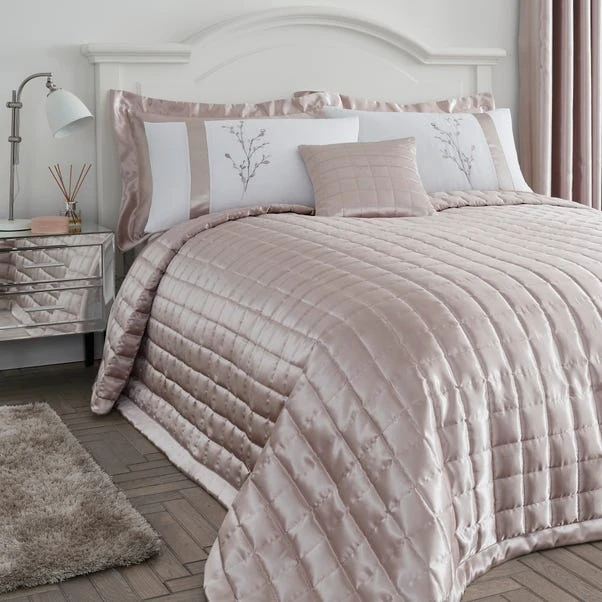 Dunelm Nancy Pink Satin Quilted Bedspread 2 Dunelm Nancy Pink Satin Quilted Bedspread - Image 2