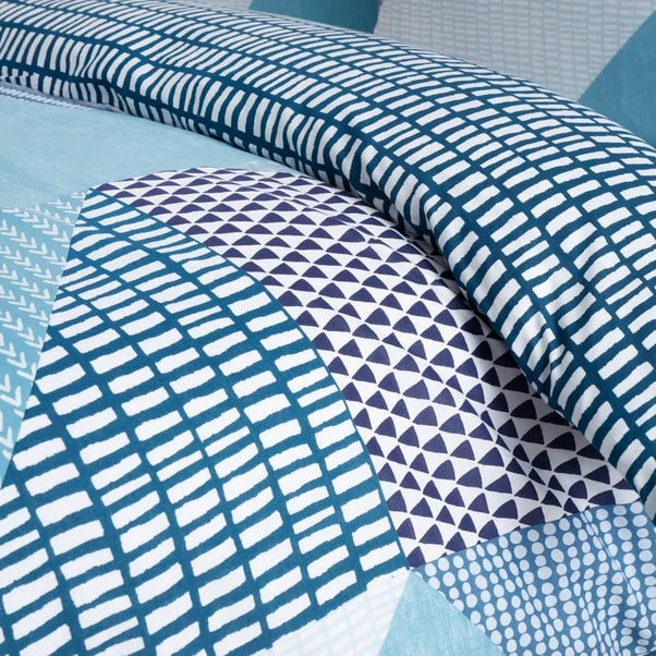 Catherine Lansfield Larsson Geo Teal Duvet Cover And Pillowcase Set 3 Catherine Lansfield Larsson Geo Teal Duvet Cover And Pillowcase Set - Image 3