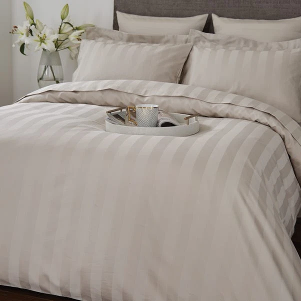 Hotel Cotton 230 Thread Count Natural Stripe Duvet Cover 2 Hotel Cotton 230 Thread Count Natural Stripe Duvet Cover - Image 2