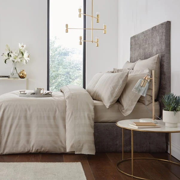 Hotel Cotton 230 Thread Count Natural Stripe Duvet Cover 3 Hotel Cotton 230 Thread Count Natural Stripe Duvet Cover - Image 3