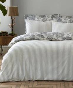 Dunelm Amazonia Toile Reversible Duvet Cover And Pillowcase Set 8 Dunelm Amazonia Toile Reversible Duvet Cover And Pillowcase Set -Dunelm-shop 1000181924 alt02