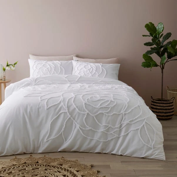 Dunelm Talia White Tufted 100% Cotton Duvet Cover And Pillowcase Set 2 Dunelm Talia White Tufted 100% Cotton Duvet Cover And Pillowcase Set - Image 2
