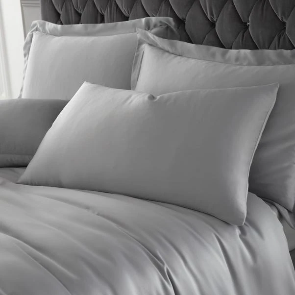 Catherine Lansfield Silky Soft Satin Silver Duvet Cover And Pillowcase Set 2 Catherine Lansfield Silky Soft Satin Silver Duvet Cover And Pillowcase Set - Image 2