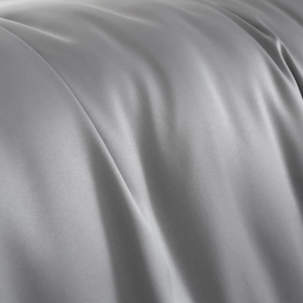 Catherine Lansfield Silky Soft Satin Silver Duvet Cover And Pillowcase Set 3 Catherine Lansfield Silky Soft Satin Silver Duvet Cover And Pillowcase Set - Image 3