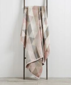 Thermosoft Geo Pink Blanket