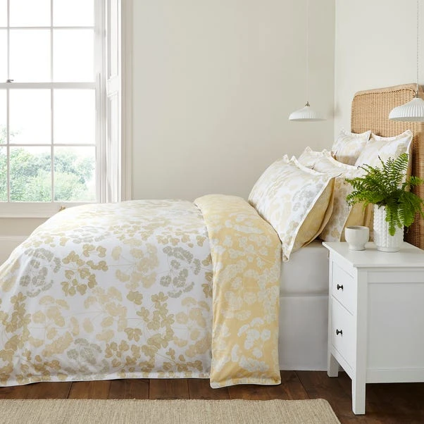 Dorma Daylesford 300 Thread Count Cotton Sateen Yellow Duvet Cover And Pillowcase Set 3 Dorma Daylesford 300 Thread Count Cotton Sateen Yellow Duvet Cover And Pillowcase Set - Image 3