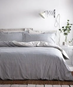 The Linen Yard Hebden Reversible 100% Cotton Navy Duvet Cover And Pillowcase Set