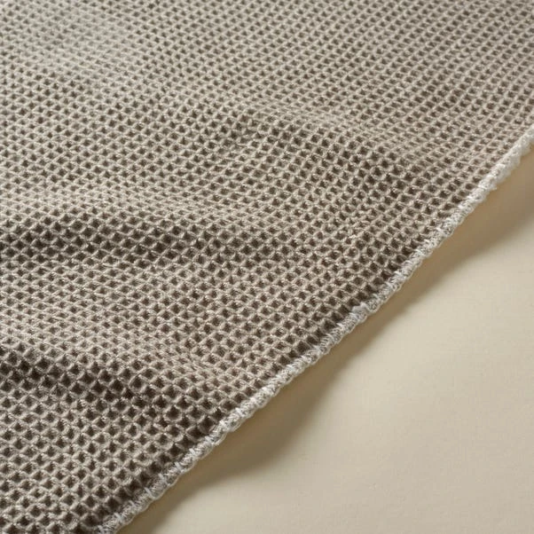 Dunelm Waffle Sherpa Grey Throw 4 Dunelm Waffle Sherpa Grey Throw - Image 4