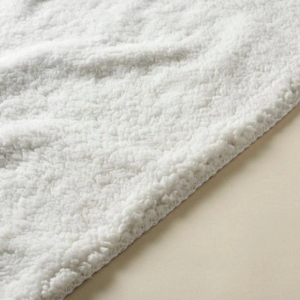 Dunelm Waffle Sherpa Grey Throw 5 Dunelm Waffle Sherpa Grey Throw - Image 5