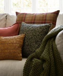 Dunelm Chunky Knit Throw 11 Dunelm Chunky Knit Throw -Dunelm-shop 30725722 alt07