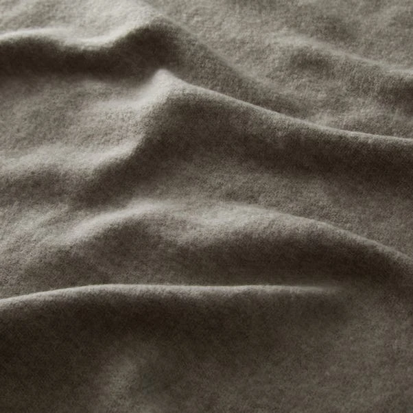 Dunelm Brushed Grey Woven Throw 3 Dunelm Brushed Grey Woven Throw - Image 3
