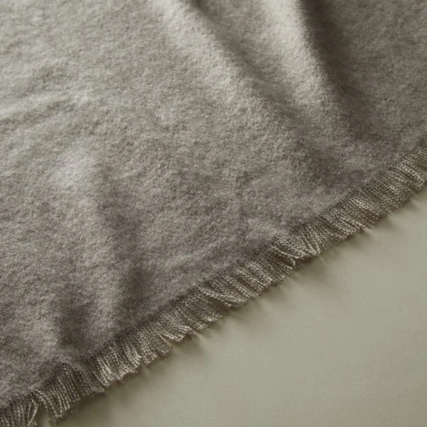 Dunelm Brushed Grey Woven Throw 4 Dunelm Brushed Grey Woven Throw - Image 4