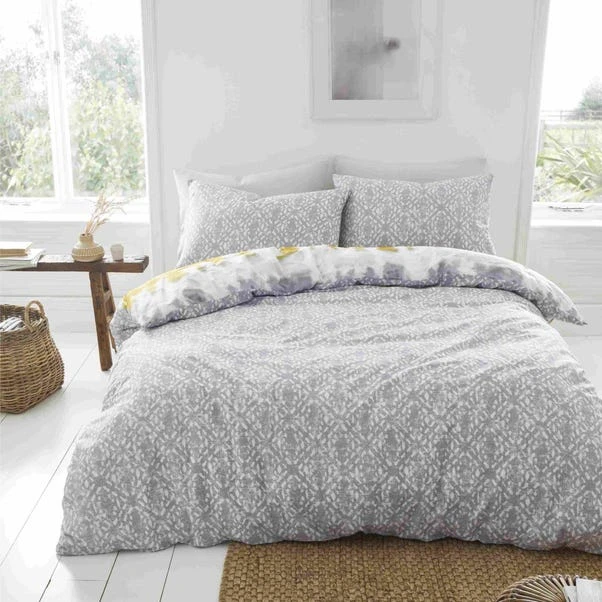 Pineapple Elephant Hermosa Tie Dye Duvet Cover And Pillowcase Set 2 Pineapple Elephant Hermosa Tie Dye Duvet Cover And Pillowcase Set - Image 2