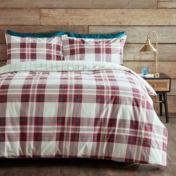 Dunelm Piper Red Check 100% Brushed Cotton Duvet Cover And Pillowcase Set 1 Dunelm Piper Red Check 100% Brushed Cotton Duvet Cover And Pillowcase Set