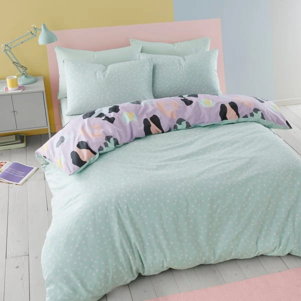 Dunelm Lilac Leopard Duvet Cover And Pillowcase Set 2 Dunelm Lilac Leopard Duvet Cover And Pillowcase Set - Image 2