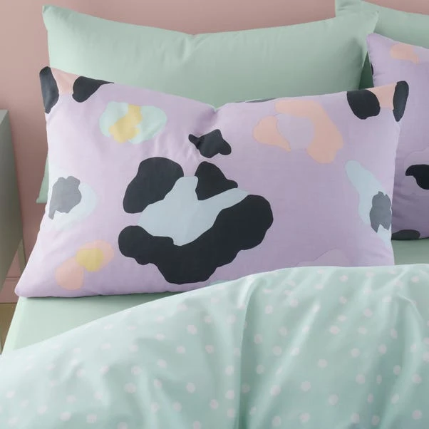Dunelm Lilac Leopard Duvet Cover And Pillowcase Set 3 Dunelm Lilac Leopard Duvet Cover And Pillowcase Set - Image 3