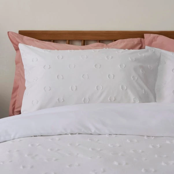 Dunelm Thyra Tufted White Spot Duvet Cover And Pillowcase Set 2 Dunelm Thyra Tufted White Spot Duvet Cover And Pillowcase Set - Image 2
