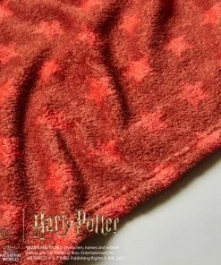 Harry Potter Red Gryffindor Fleece Blanket 8 Harry Potter Red Gryffindor Fleece Blanket -Dunelm-shop 30798267 alt03