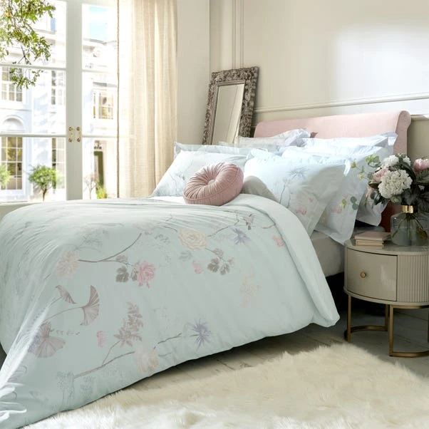 Holly Willoughby Nia Floral Pastel Cotton Oxford Pillowcase 3 Holly Willoughby Nia Floral Pastel Cotton Oxford Pillowcase - Image 3