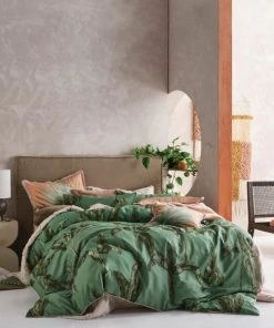 Linen House Livia Leaf Green 100% Cotton Duvet Cover & Pilowcase Set