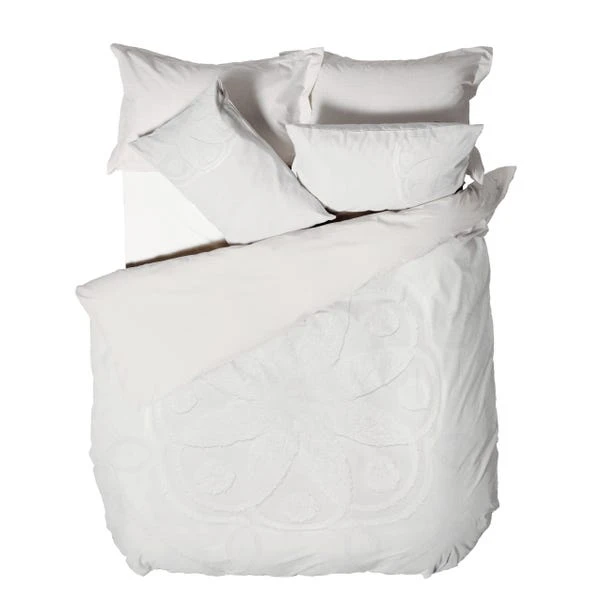Linen House Manisha White 100% Cotton Duvet Cover & Pilowcase Set 4 Linen House Manisha White 100% Cotton Duvet Cover & Pilowcase Set - Image 4